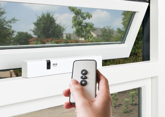 AXA Raamopener (Remote 2.0) Wit: met afstandsbediening, voor klepraam of bovenlicht. SKG**