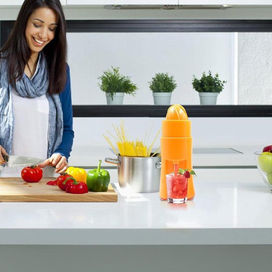 Citruspers - Sinaasappelpers - Verse sap maken - Compact en lichtgewicht - 9x8x9 cm - Willekeurige kleur — afbeelding 5