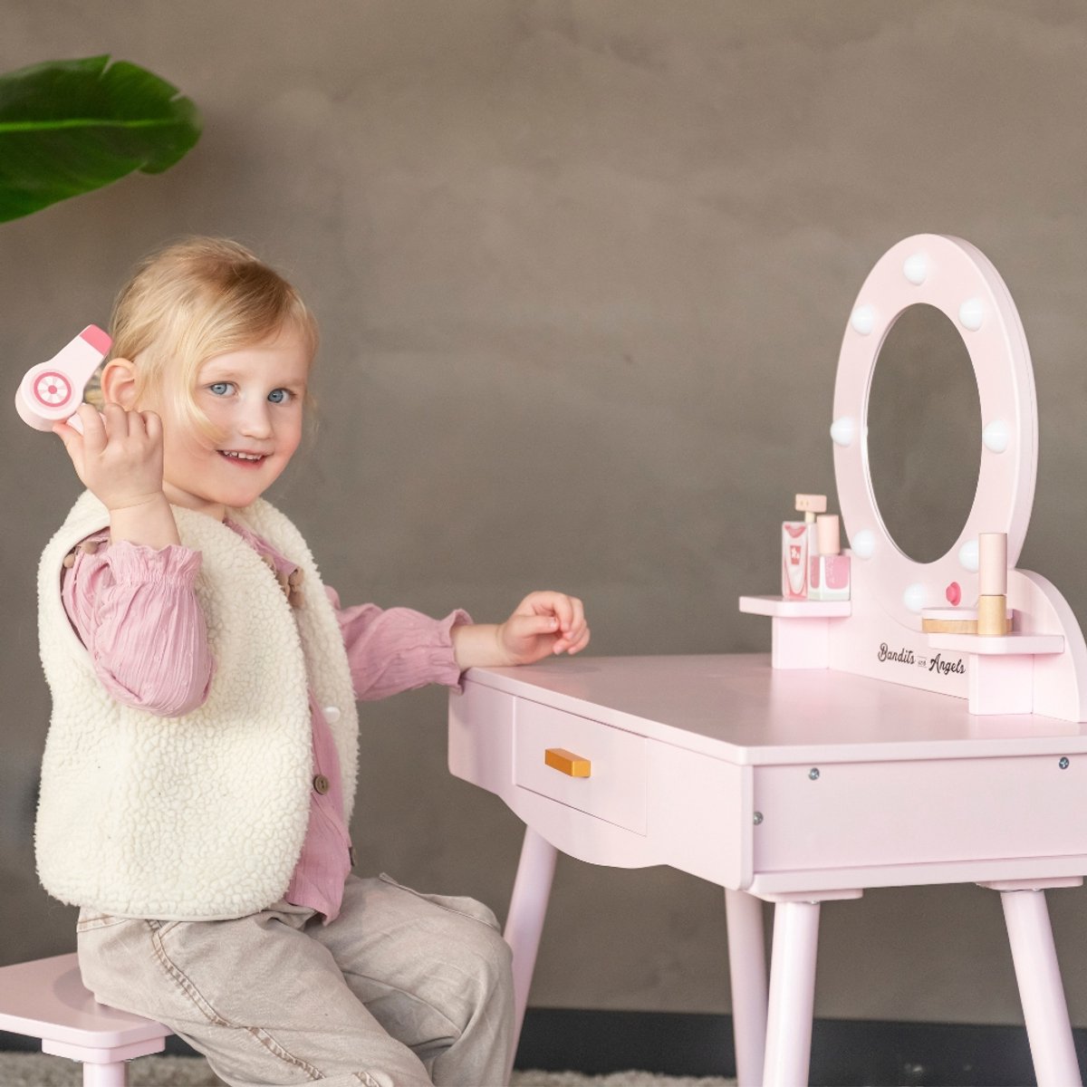 Bandits & Angels Kinder Kaptafel Sofia Roze Met Spiegel en Lampjes voor Meisjes vanaf 3 jaar - Houten Make-Up Tafel - Kaptafel Inclusief Krukje - Voor Kinderen — afbeelding 4