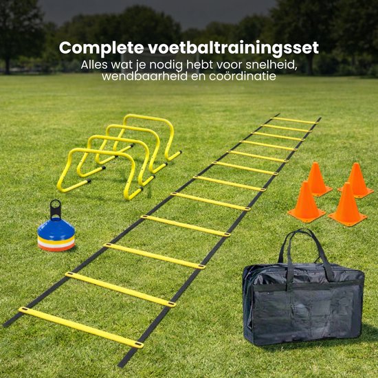 Compleet voetbal trainingsset met pylonen, horden, loopladder en tas.