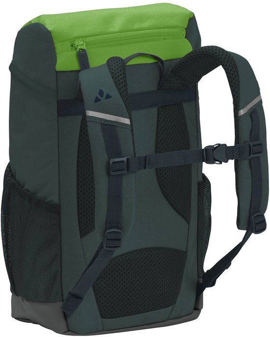 Achterkant van de groene VAUDE Puck 10 rugzak met donkergrijs, gewatteerde banden, borstriem en reflecterende strepen.