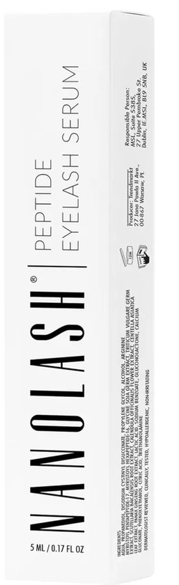 Een witte kartonnen doos met het Nanolash Peptide Eyelash Serum erop. De tekst is verticaal geplaatst.