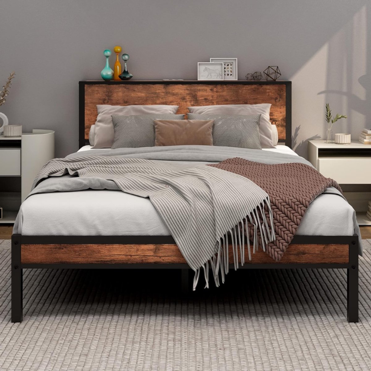BOG Luxe Tweepersoons Bedframe Met Houten Opberg Hoofdbord - Stevige Matras Ondersteuning - Zwart Met Bruin Eiken Look - Modern En Functioneel