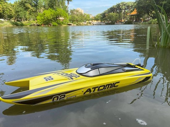 Grote Elektrische RC Raceboot tot 65 km/u met Borstelloze Motor voor Heren en Jongens — afbeelding 5