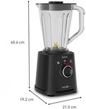 Zwarte Tefal blender met transparante kan. Afmetingen: 40,6 cm hoog, 19,2 cm diep, 21,5 cm breed.