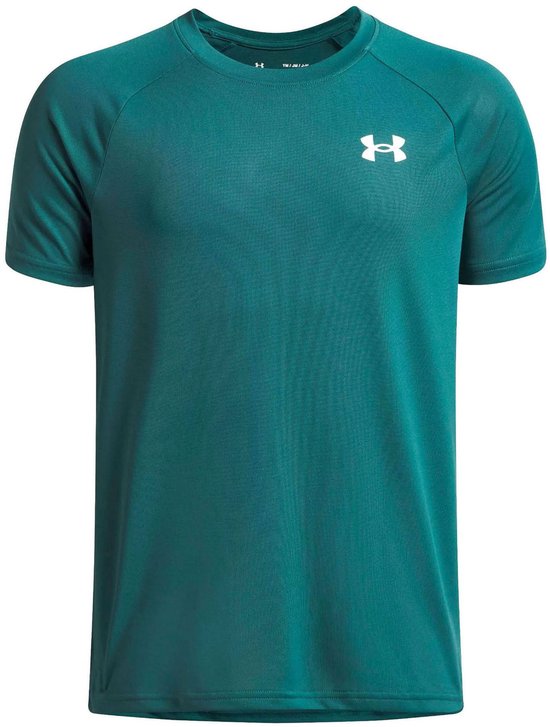 Groen sportshirt van Under Armour met wit logo op de borst. Ronde hals en korte mouwen.