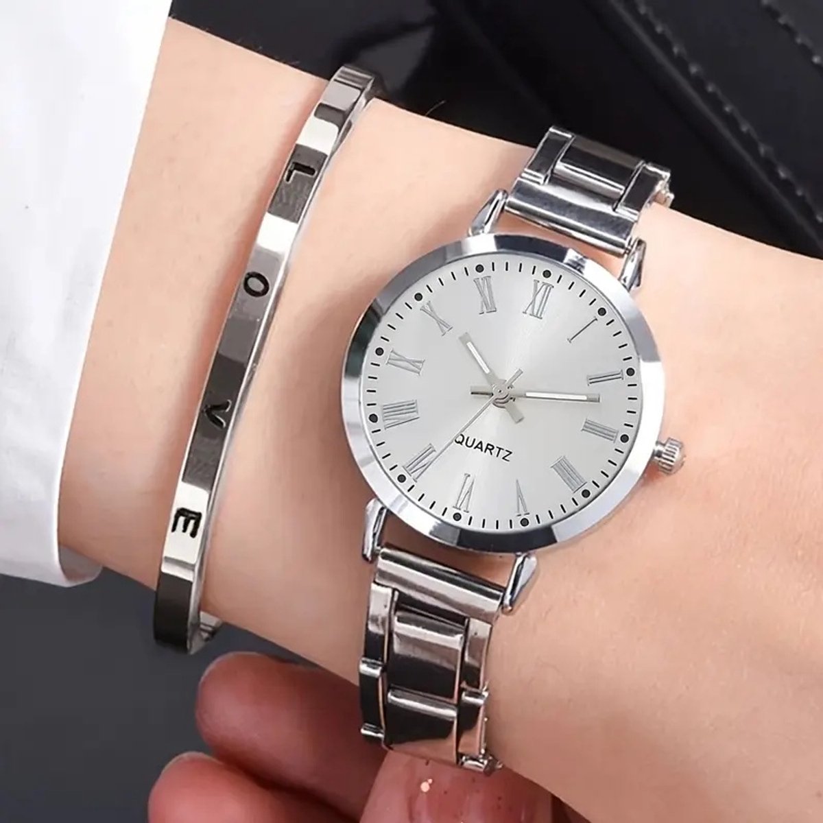 Sjika - Dames Horloge met Armband - Quartz Horloge Zilver - Luxe Dames Polshorloge Set - Cadeau voor haar