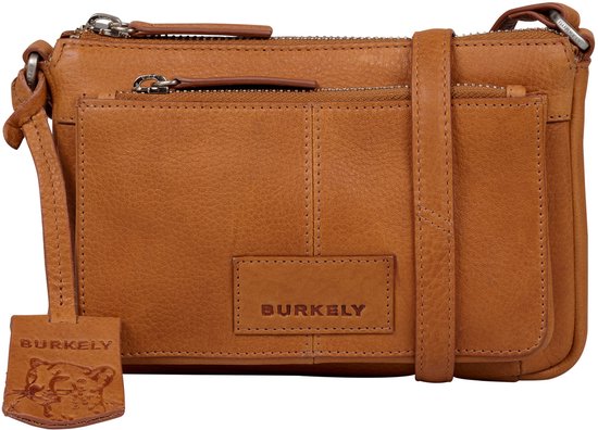 Cognackleurige leren Burkely crossbody tas met ritssluiting en label.