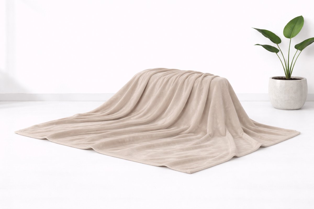 Zachtbeddengoed.nl - Fleece deken - Velvet plaid - 200x220 cm - 300gsm - Zand Beige - Bankdeken - Zachte deken