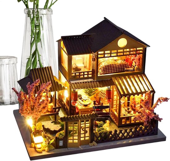 Houten Huis Bouwpakket - Miniatuur Villa - Kerst Decoratie - Met LED Verlichting - 27.9 x 19.4 x 8.8 cm