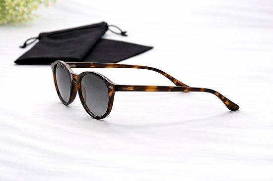 Unisex ronde zonnebril met zachte etui en doekje / Zonnebril heren en dames UV400 / bril met bruine montuur / grijze lenzen cat 3 / lunettes de soleil / NDL 9686 Aland optiek van Unisex. — afbeelding 2