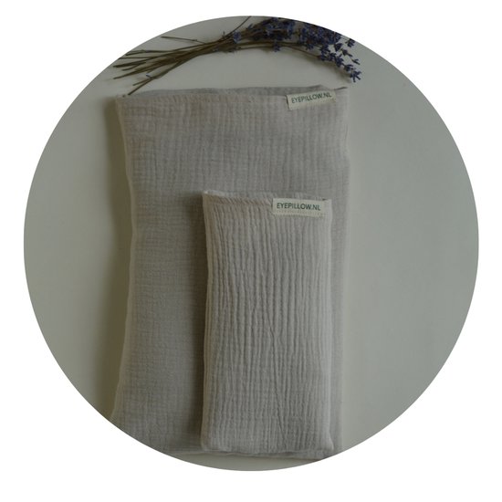 Grounded - bodypillow & eyepillow van Merkloos — afbeelding 4