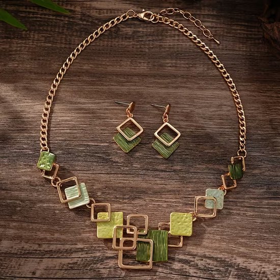 My Sweet Romance® - 3-delige Sieradenset met Goudkleurige Ketting, Oorbellen en Armband met Emaille Details