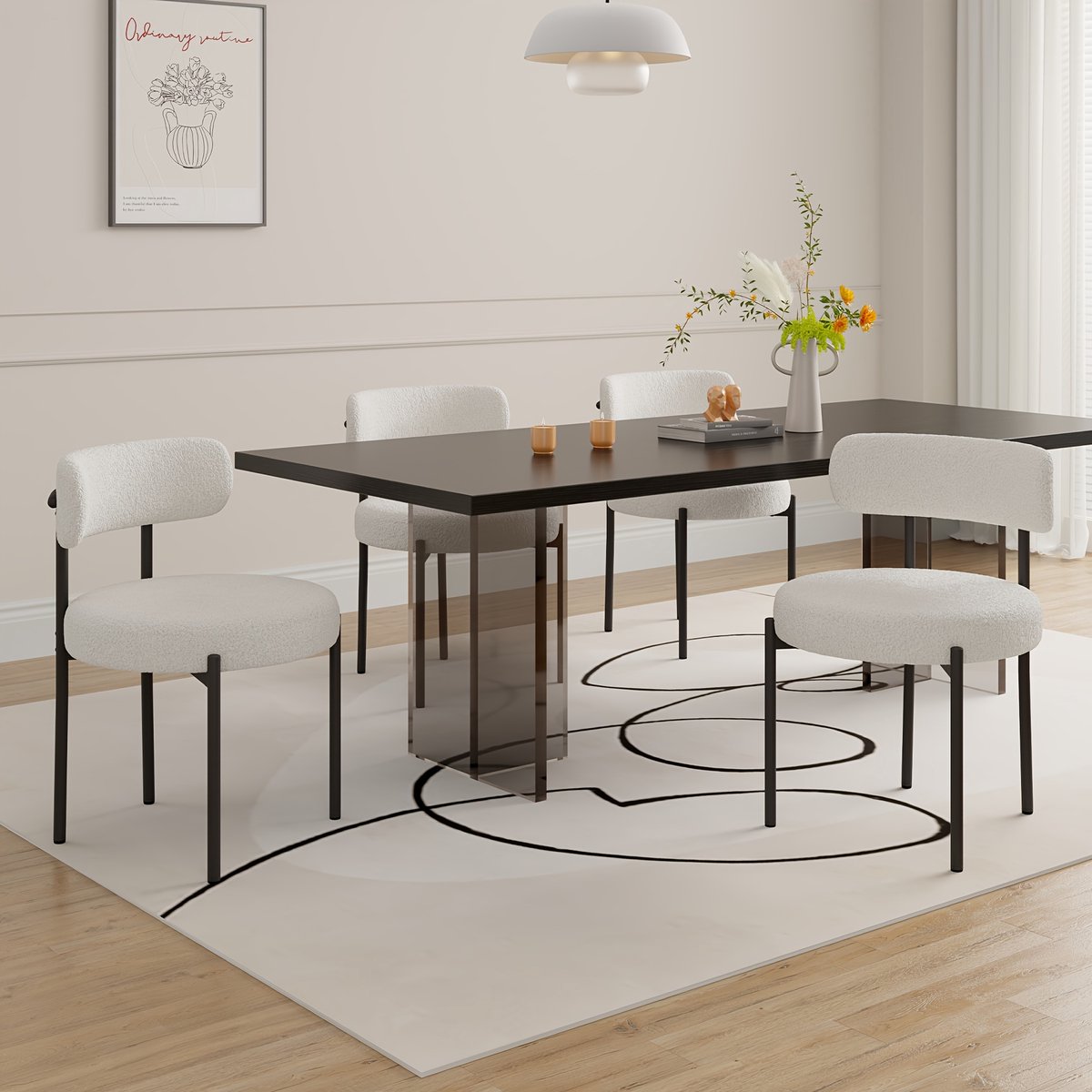 Set van 4 ronde eetkamerstoelen met een gebogen rugleuning