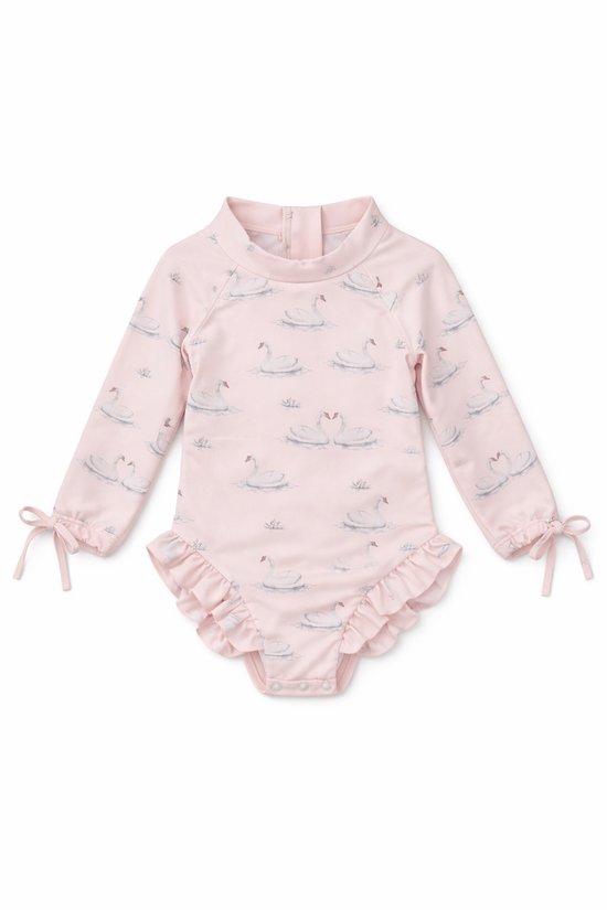 Roze badpak met lange mouwen en zwaanprint, ruches aan de broekrand en strikjes aan de mouwen.