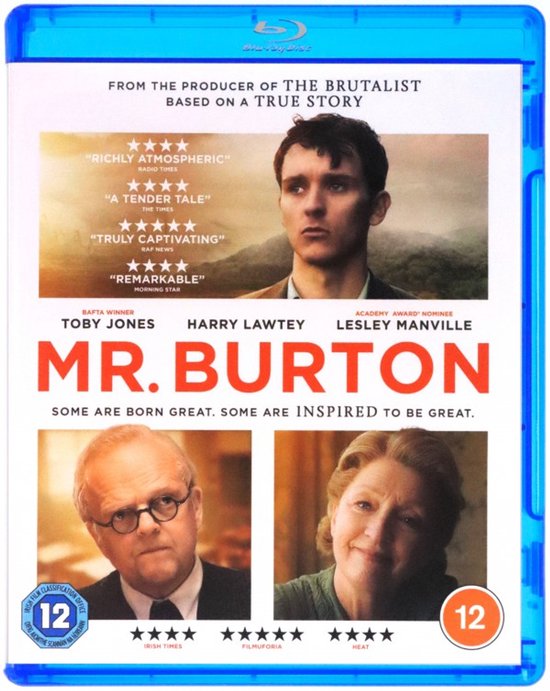 Blu-ray hoes met drie acteurs, waaronder een man in pak en een vrouw met blond haar.
