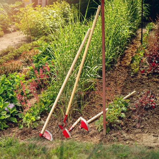 KADAX Hack met metalen kop, tuinhak met steel van hout, trekhaak voor het verwijderen van onkruid, onkruid, tuinaccessoires voor het wieden (trapeziumvorm, lang, rood) van Merkloos	 — afbeelding 3