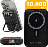 Zwarte Garzini powerbank van 10.000 mAh, met telefoon magnetisch bevestigd, en een display van 100%.