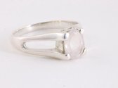 Fijne zilveren ring met rozenkwarts - maat 16.5
