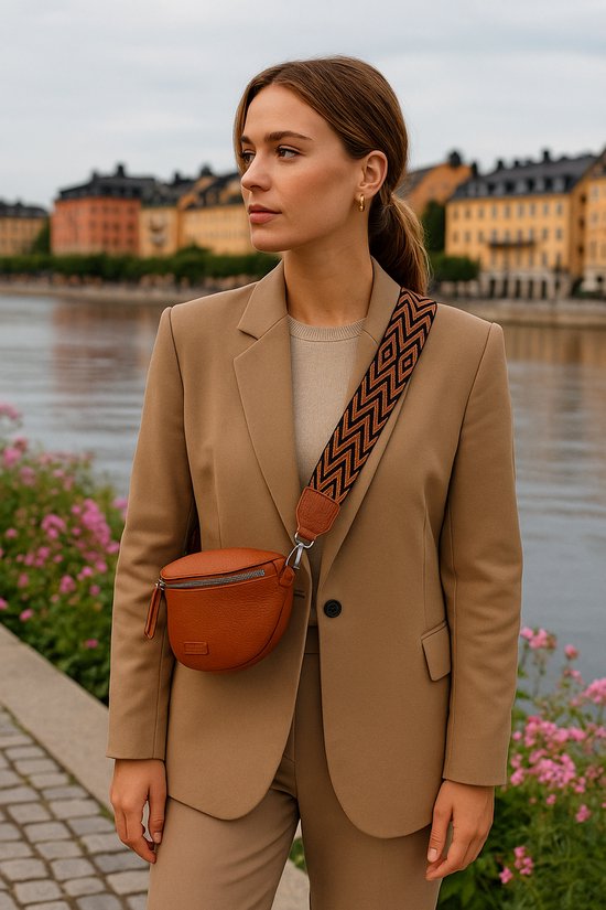 Lundholm fanny pack festival féminin marron - sangle de sac avec bandoulière pour sac - cadeau pour petite amie | Design scandinave - Série Alta - Sac bandoulière femme cognac