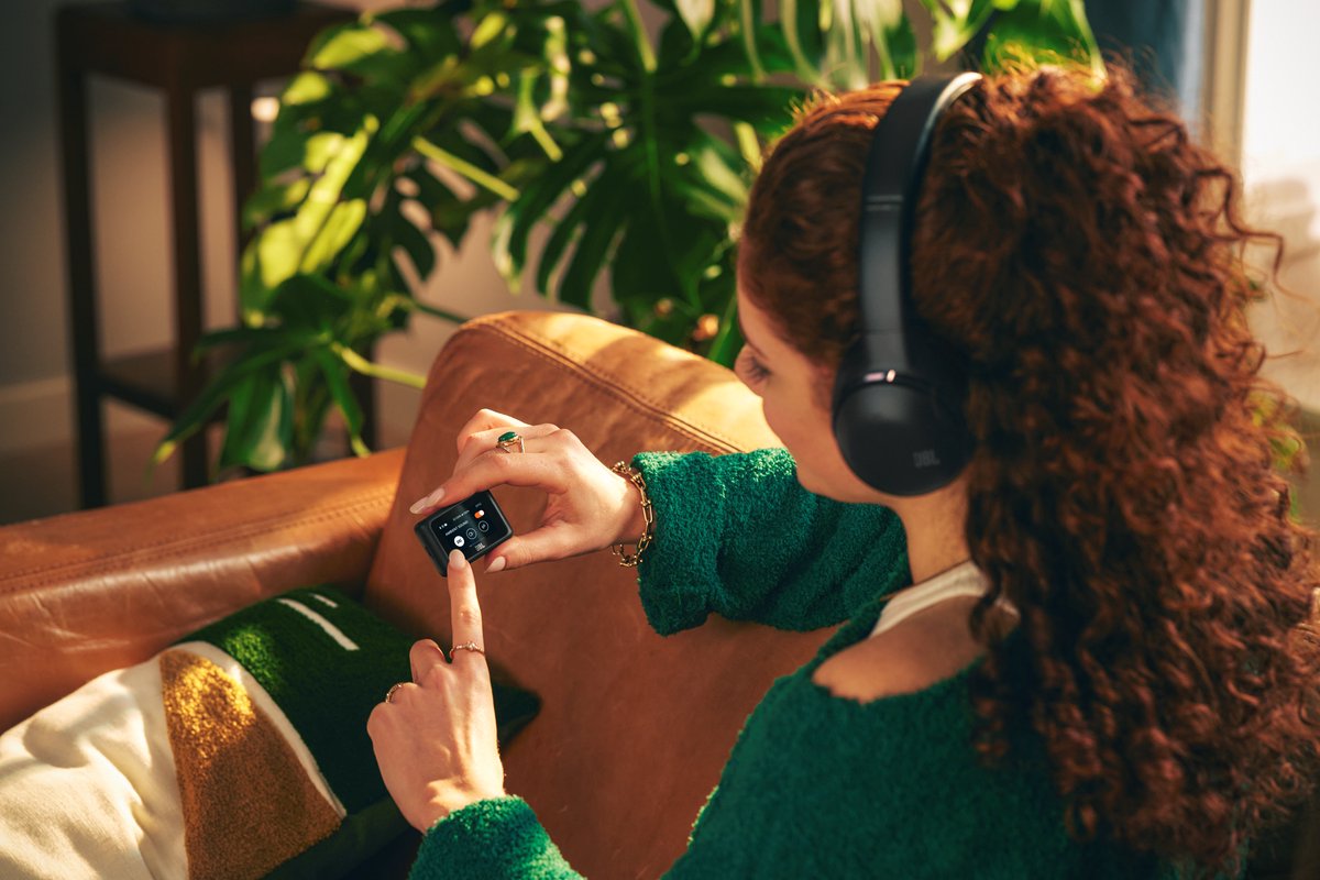 JBL Tour One M3 TX - Draadloze Noise Cancelling Koptelefoon met Smart Tx Adapter - Bluetooth - Over-ear - 70 uur batterij - Blauw – foto 7