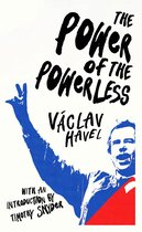 Boekomslag met de titel "The Power of the Powerless" en een afbeelding van Václav Havel met een opgeheven vuist.