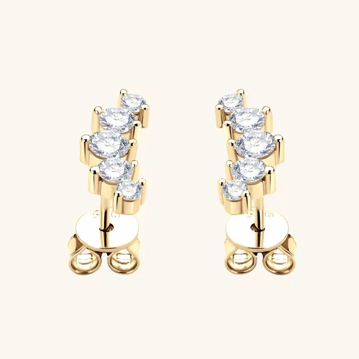 Selevie Oorbellen Goudkleurig met vijf Moissanite - 0.2ct - Oorknopjes - Earrings with Moissanite stones - Goldplated
