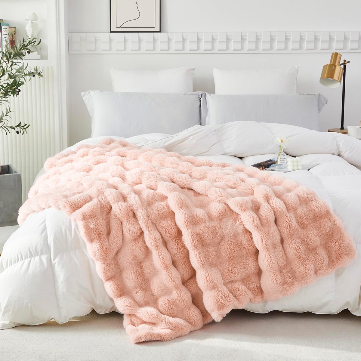 Qelus Extreem Zachte Shaggy Deken - 130x160cm - Luxe Konijnenbontlook met Golfdesign - voor Bank, Bed & Reis - Snel Pluizig - Knus Warmtegevoel - Roze