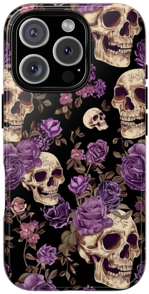 Paarse Rozen en Schedels Patroon – Telefoonhoesje Geschikt voor iPhone 16 Pro