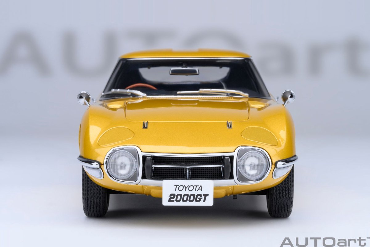 AUTOart 1/18 Toyota 2000GT - 1967, Gold