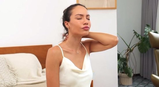 Synthesa Shiatsu Massagekussen Draadloos - Verwarmingsfunctie - Nek en Schouder Massage apparaat - Nekmassage