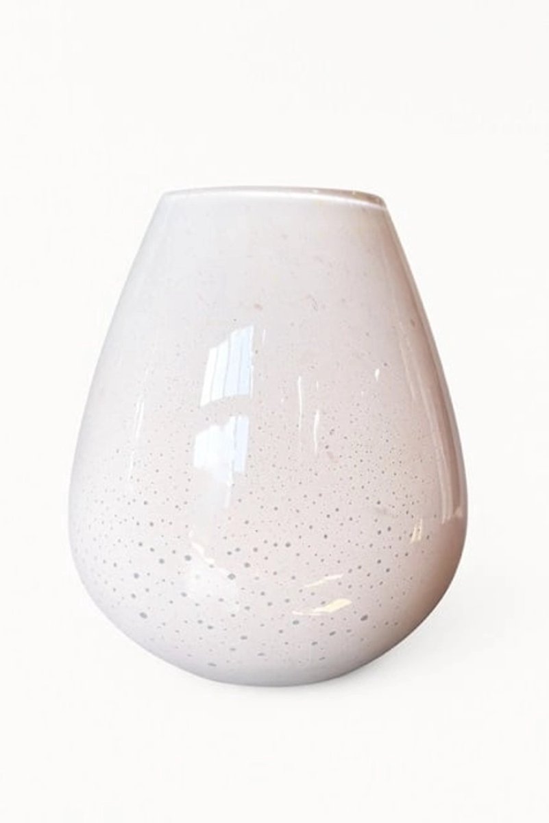 Vase The World Vaas Riana | Small | Ivory | Mondgeblazen glas | Ø18 x H20 cm