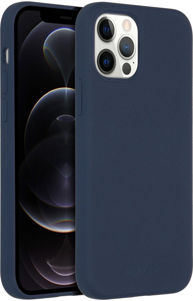 Accezz Hoesje Geschikt voor iPhone 12 Pro / 12 Hoesje Siliconen - Accezz Liquid Silicone Backcover Geschikt voor MagSafe - Donkerblauw