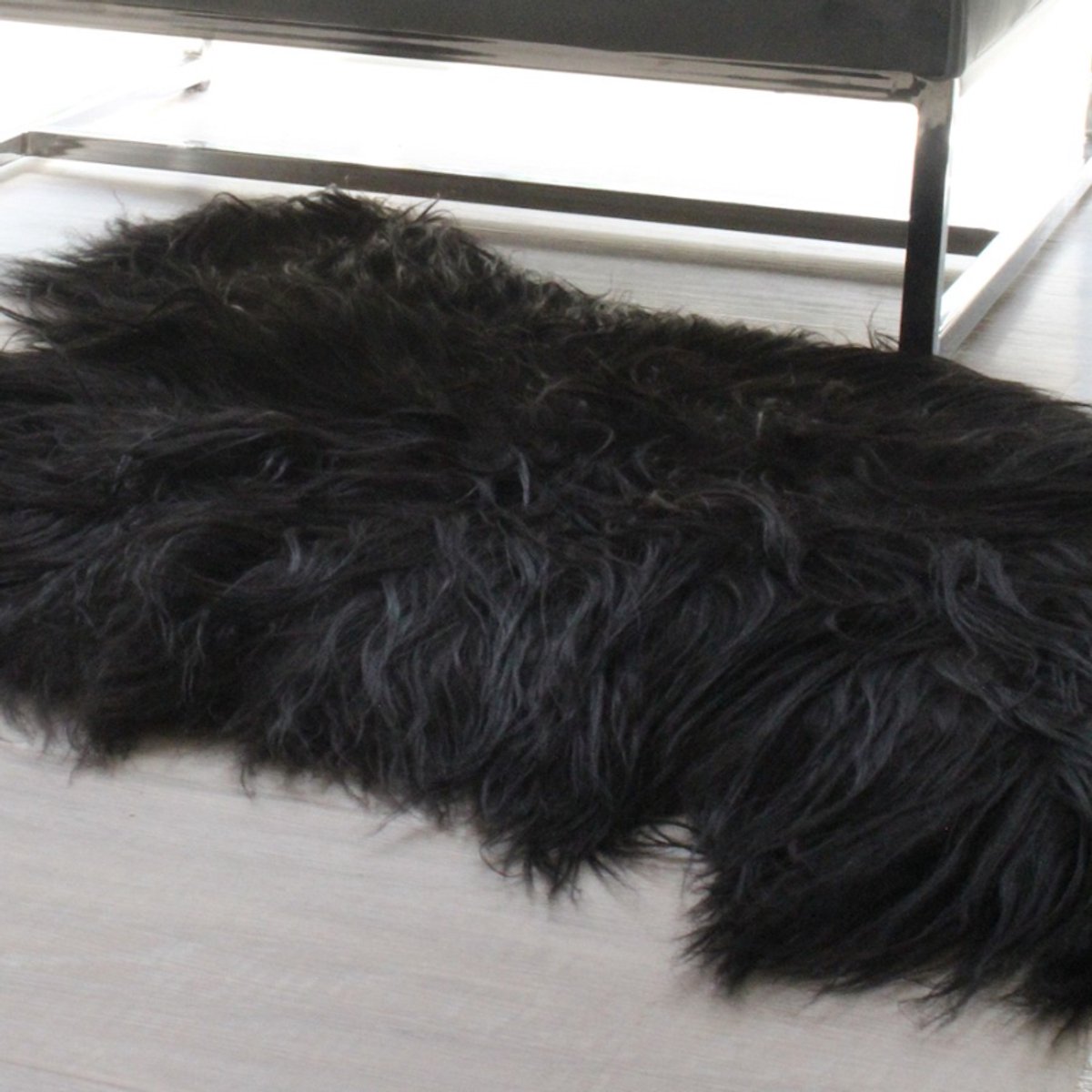 WOOOL Schapenvacht Zwart (XS) 80cm - IJslands Langharig - 100% Natuurlijk & ECHT Dierenvel