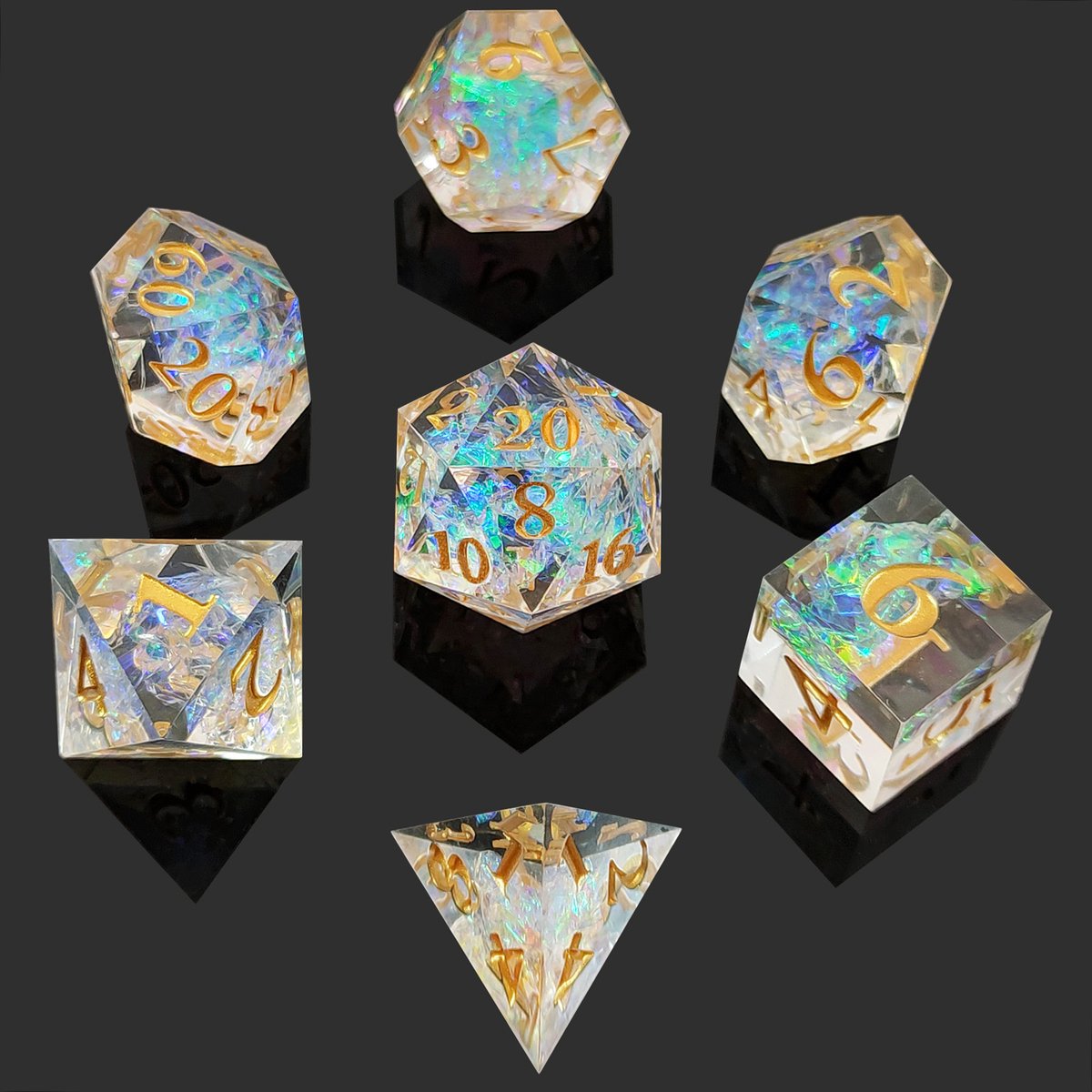 Joya Dice® Polydice Dobbelsteen set geschikt voor rollenspellen zoals Dungeons and Dragons D&D DnD | Dobbelstenen Set | Dice set | Resin 7 stuks set | Incl Luxe Opbergdoos | Transparant | Crystal Prism Glow