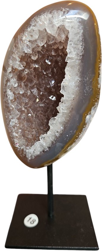 Agaat Geode op standaard nr.18 (14cm.r)