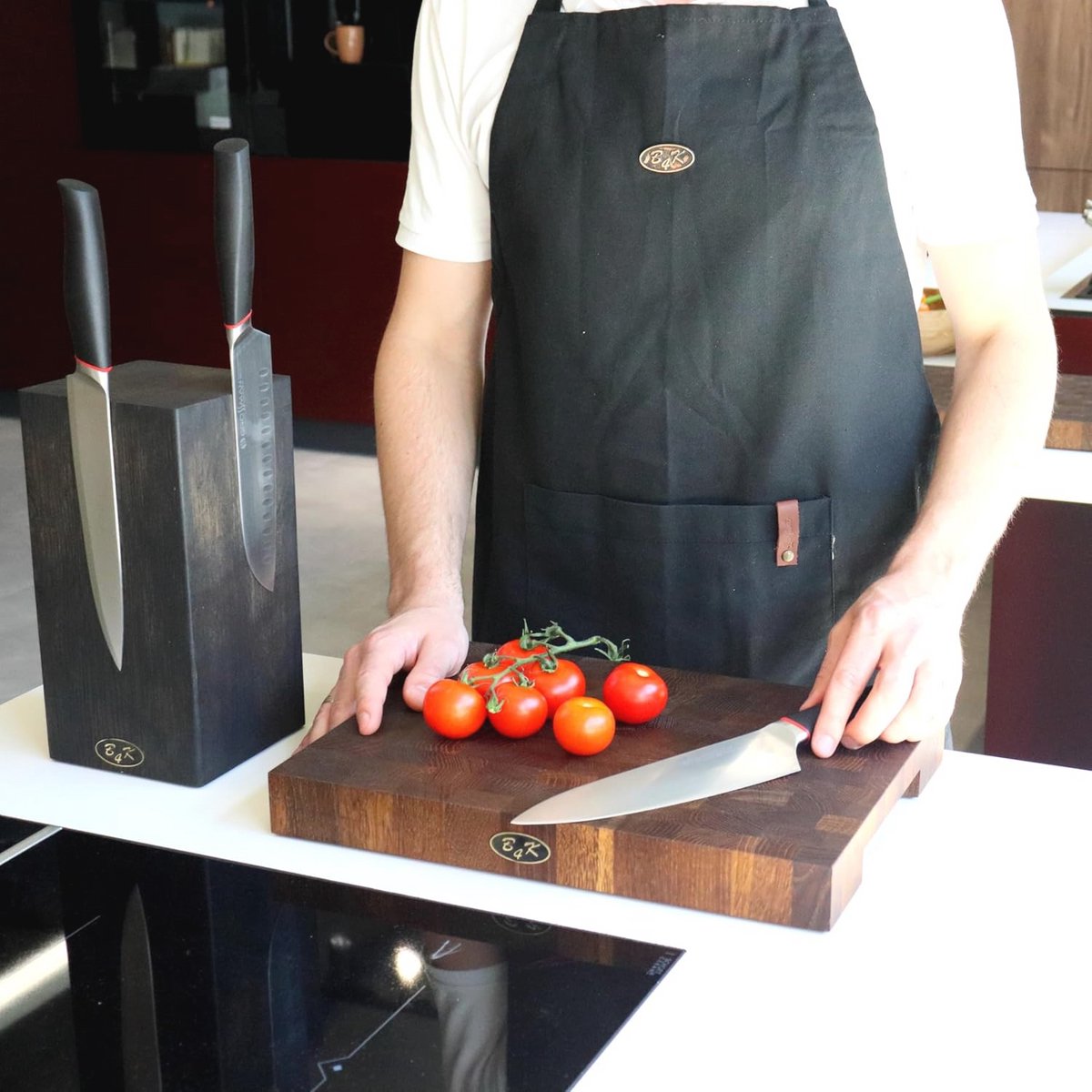 Set van 2 hakblokken met houten standaard | Handgemaakte snijplank met handgrepen | Antibacteriële keukenplank met antislip voetjes — cadeau in Kookcadeaus - foto 2