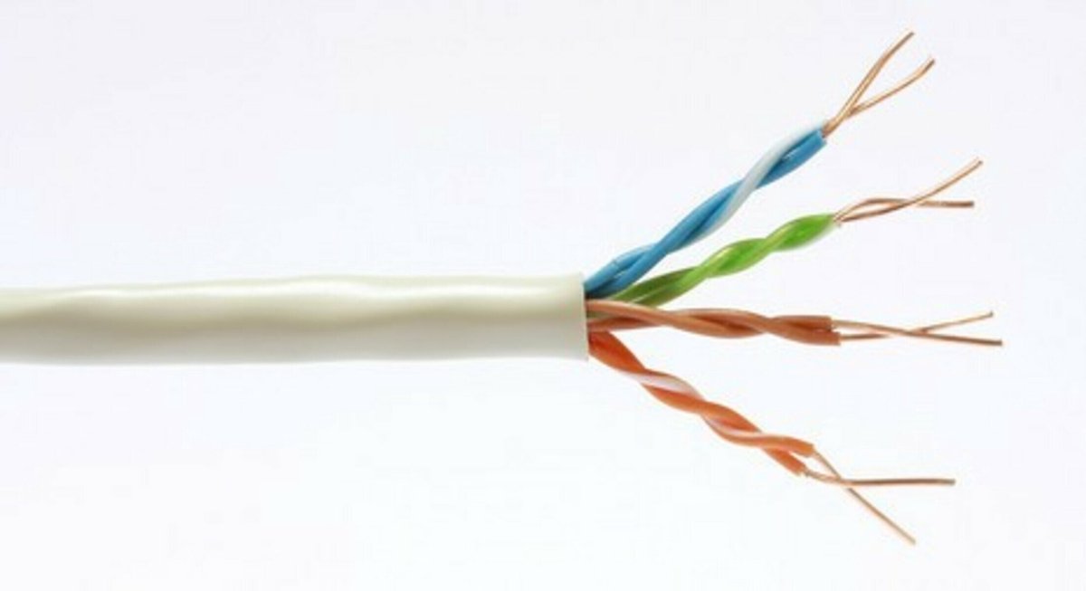 Belden 1583E Cat5e UTP netwerk kabel stug 100 meter 100% koper
