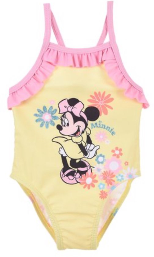 Geel baby badpak met roze ruches en een print van Minnie Mouse met bloemen. De tekst 'Minnie' is in het zwempak geborduurd.