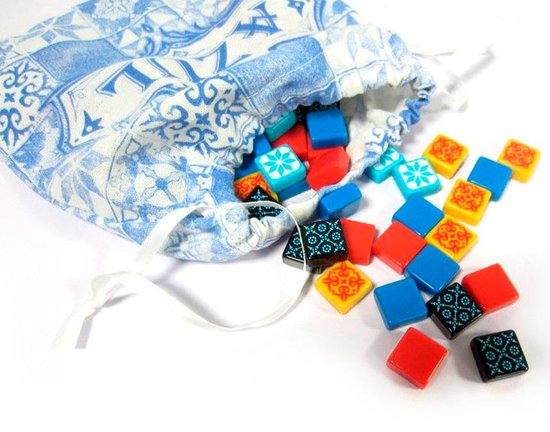 Next Move Games Azul - Tactisch bordspel voor 2-4 spelers - Vanaf 8 jaar