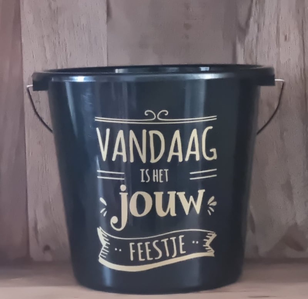 Cadrau emmer. Vandaag is het jouw feestje. Bouwemmer 12 Liter