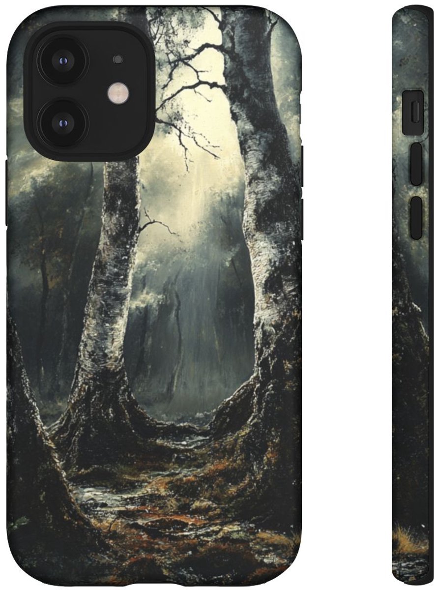 Gothische Berkenbomen in Donker Bos – Telefoonhoesje Geschikt voor iPhone 12
