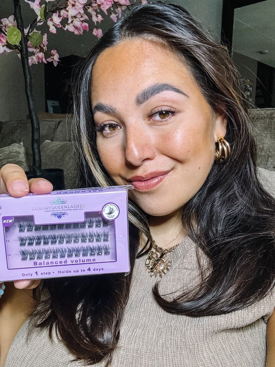Press-on-lashes- voorgelijmde wimperextentions- blijft tot 4 dagen zitten- 36 clusters - diy wimpers - Balanced volume - LuxuryQueenlashes
