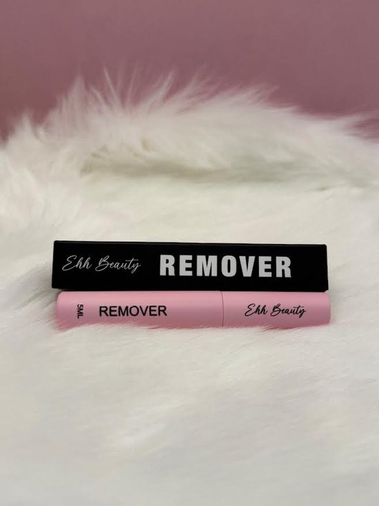 Roze removerfles met zwarte verpakking. De fles heeft 'REMOVER' en 'Ehh Beauty' erop.