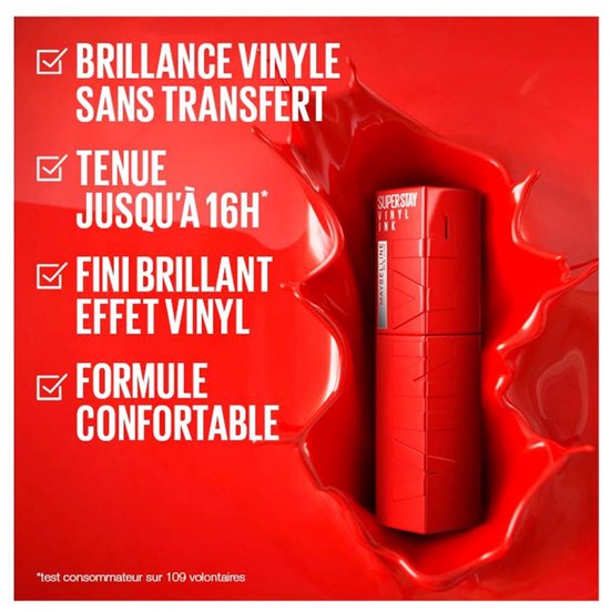 Rode Maybelline SuperStay Vinyl Ink lipstick verpakt in een rode splash.