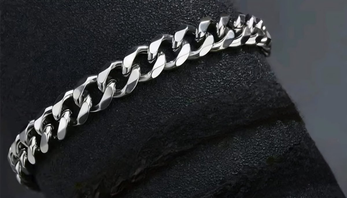 Strakke en Stoere RVS Armband – 7mm – Smartkabel.nl - Tijdloos - Zilver