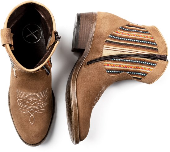 Inkkas Desert Western Boot dames cowboylaars – lichtbruine suède Western enkellaars met authentiek Peruaans textiel & rubberzool – comfortabele hak – duurzame keuze, maat 42