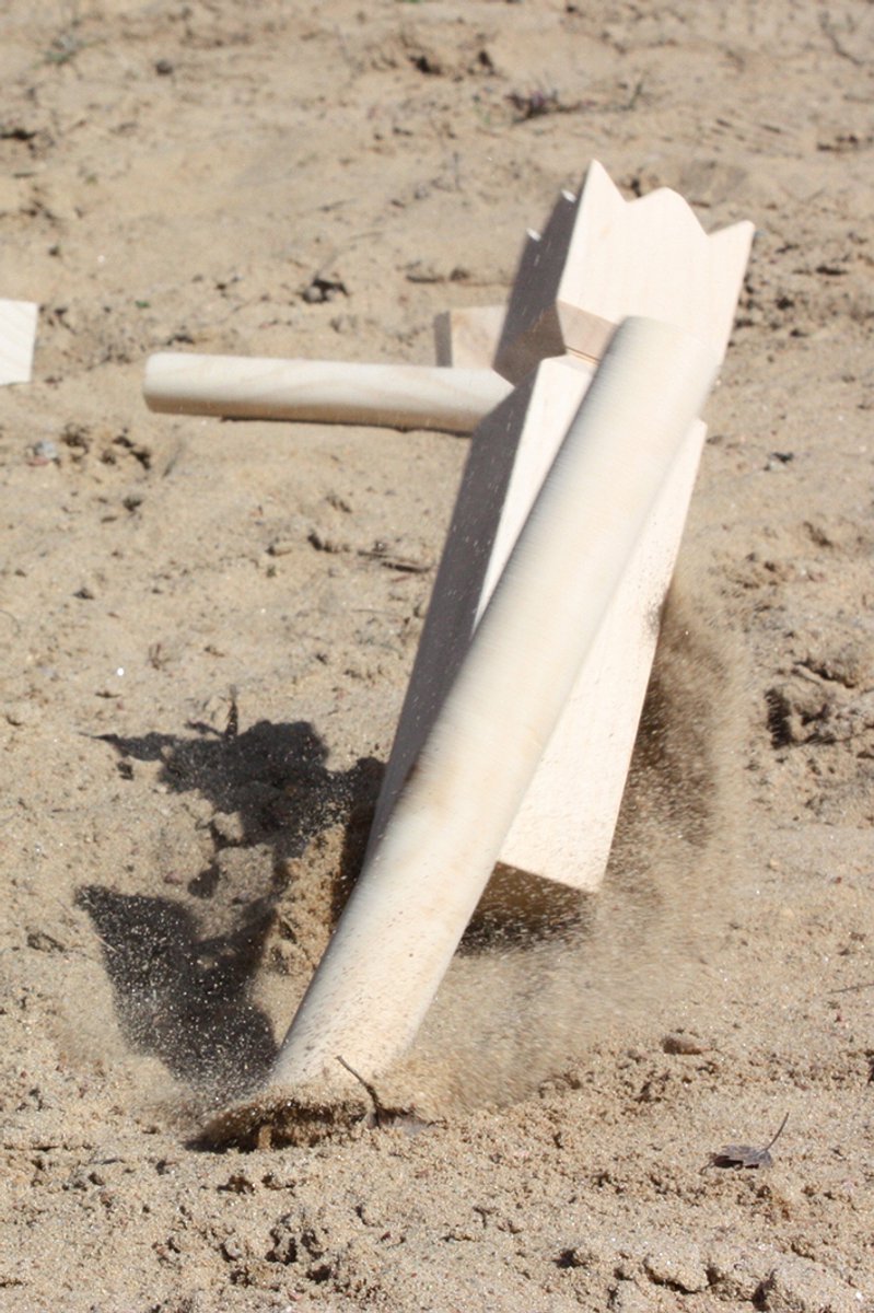 Tactic Kubb – Vang- en werpspel – Origineel Zweeds Werpspel In Handige Draagbare Doos – Duurzaam Grenenhout — afbeelding 14