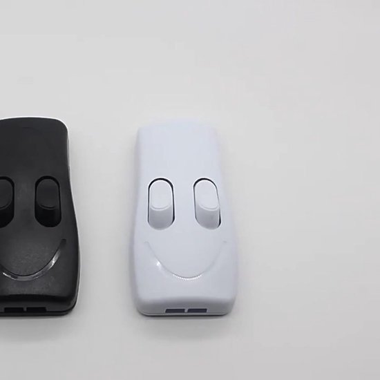 2 stuks voetschakelaar, lamp 250 V/2 A, ronde voetschakelaar