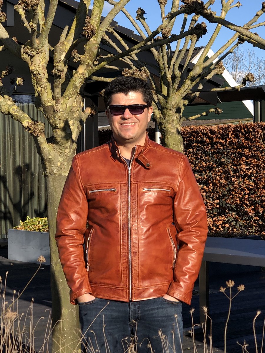 Dera Dore - Leren Jas voor Mannen - Luxe en Stijlvol Jas - Leren Jas met zakken, casual rits en lange mouw - Echt en Origineel Schapenleer - Glanzend Bruin - M